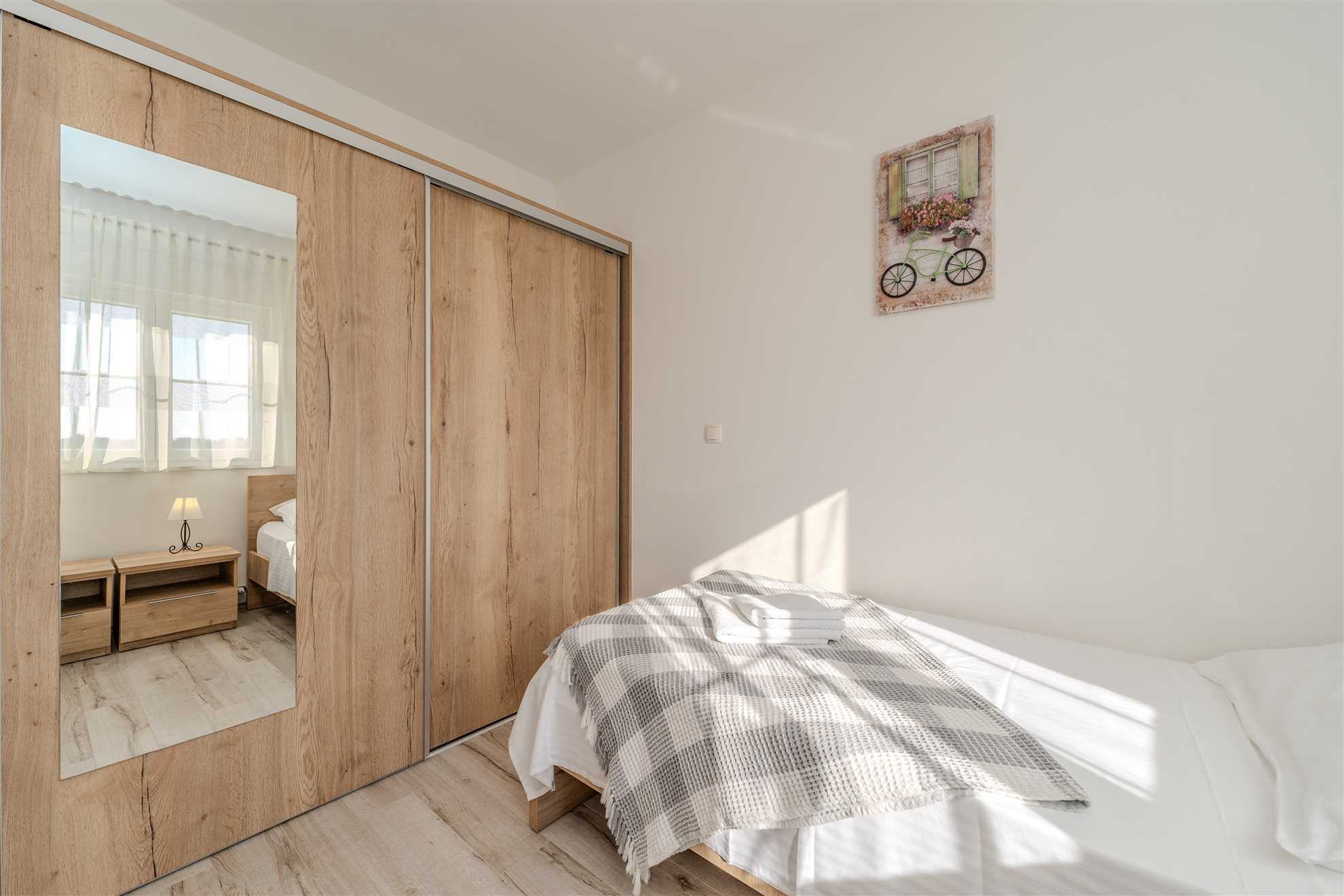 Holiday home | 8-10 persons | Fully equipped  | Partial sea view