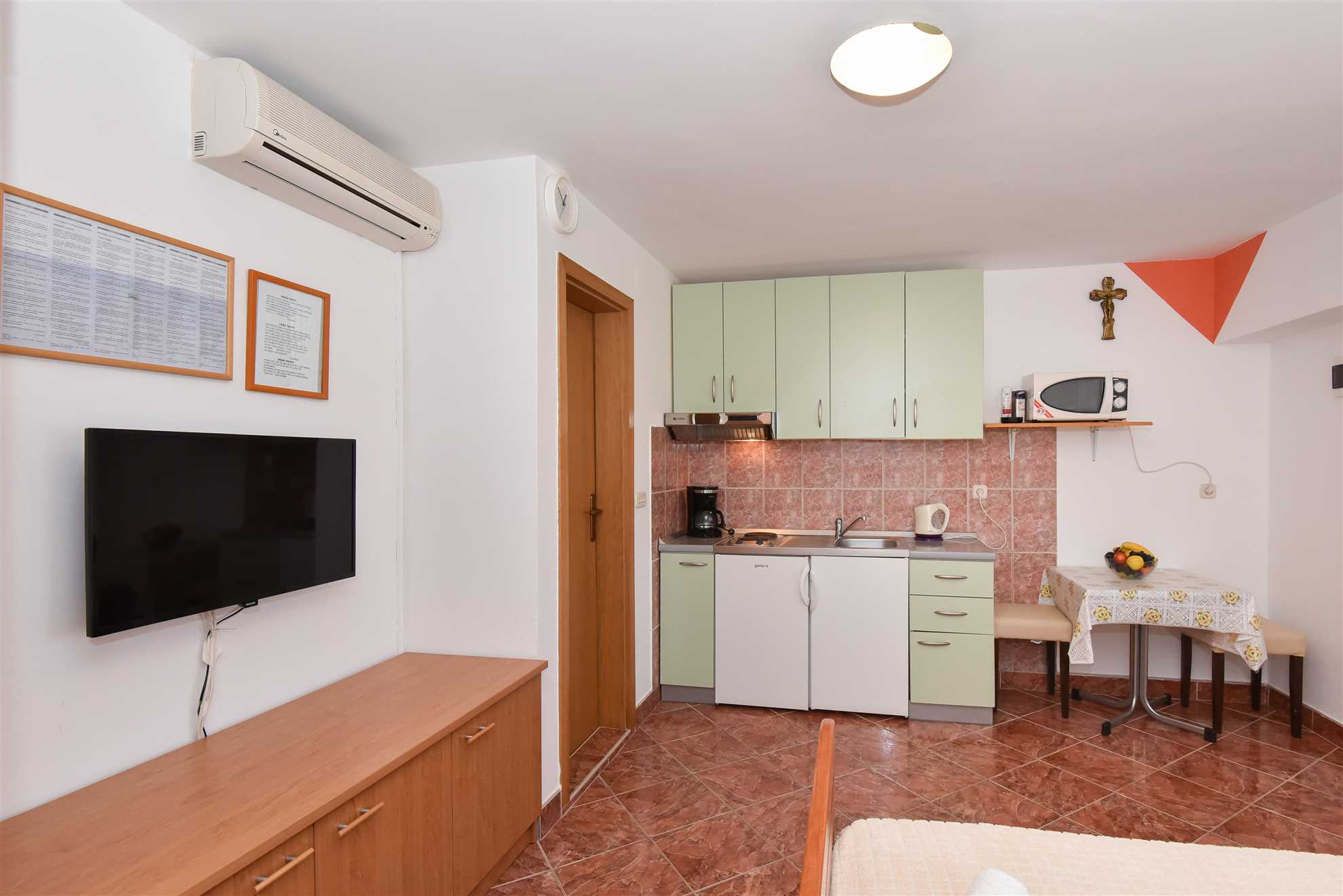 Studio apartment for 2 Pers | 300 m from beach | Comfortable apartment