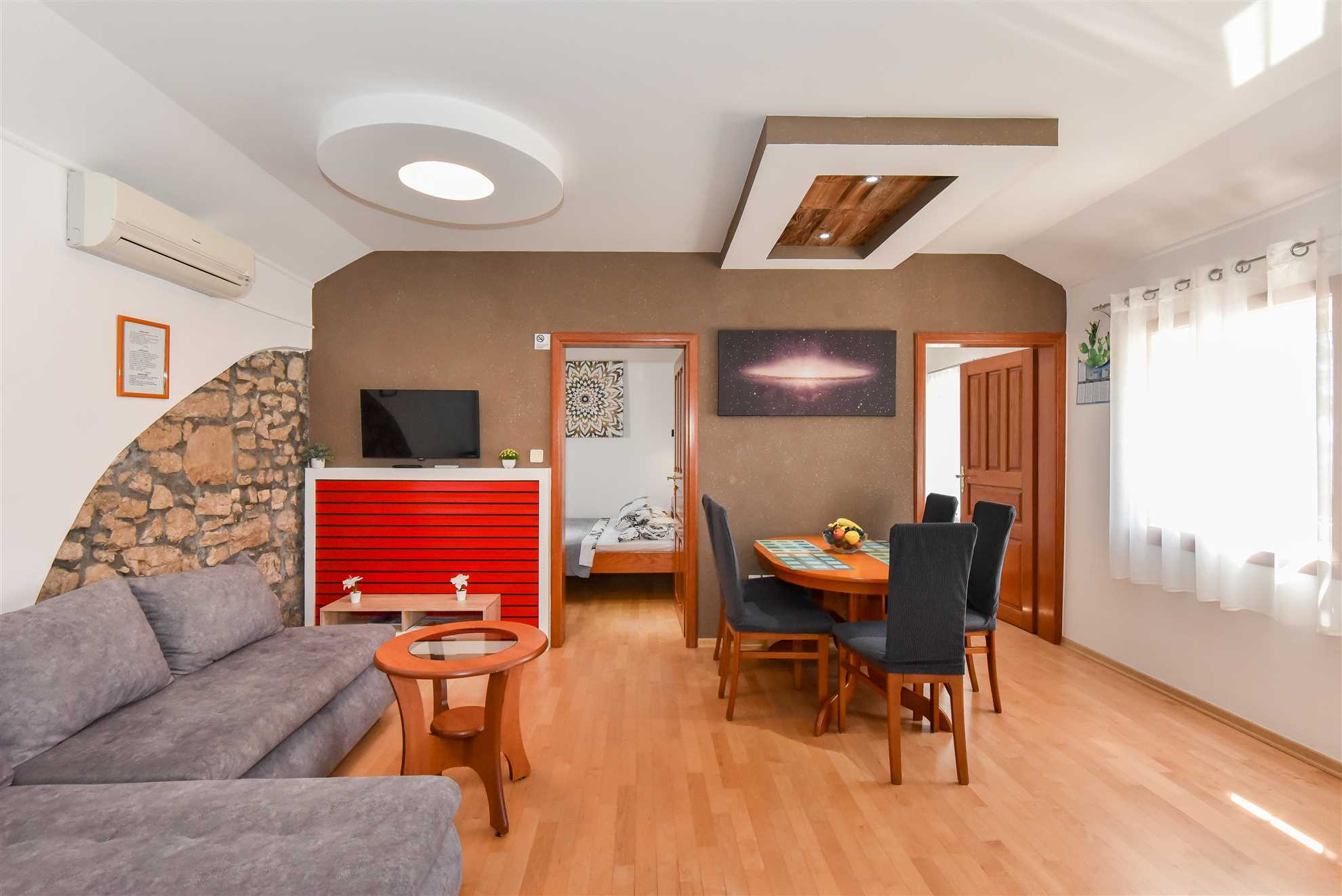 Comfortable apartment for 4 persons | 300 m from the sea | Air conditioning, internet, SAT TV, grill