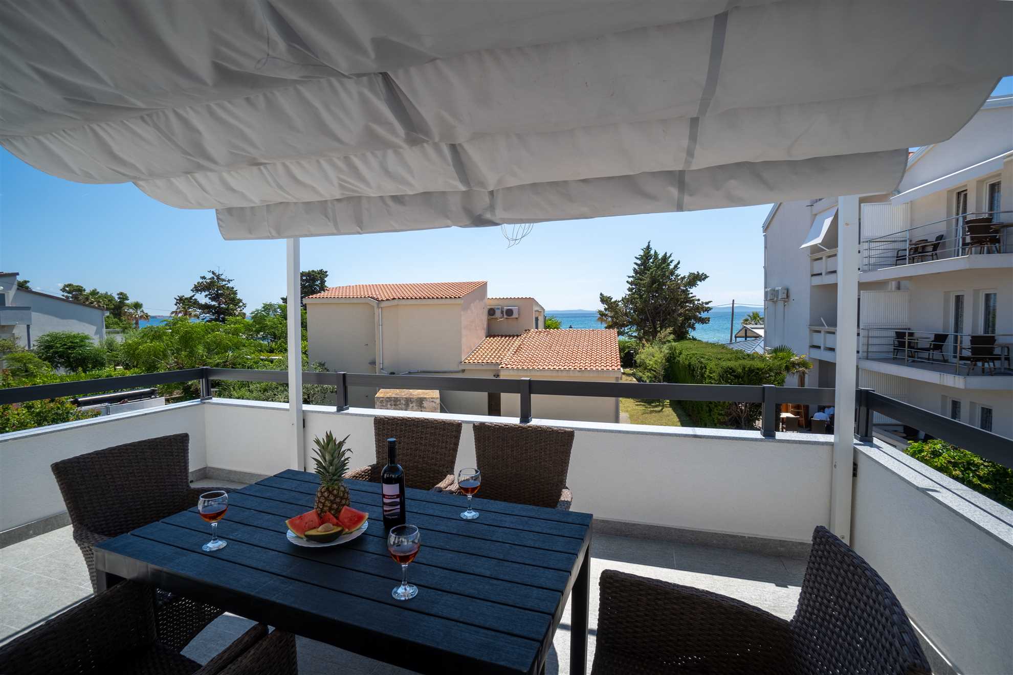 Djelomičan pogled na more | Za 4-5 osobe | 30 m od plaže