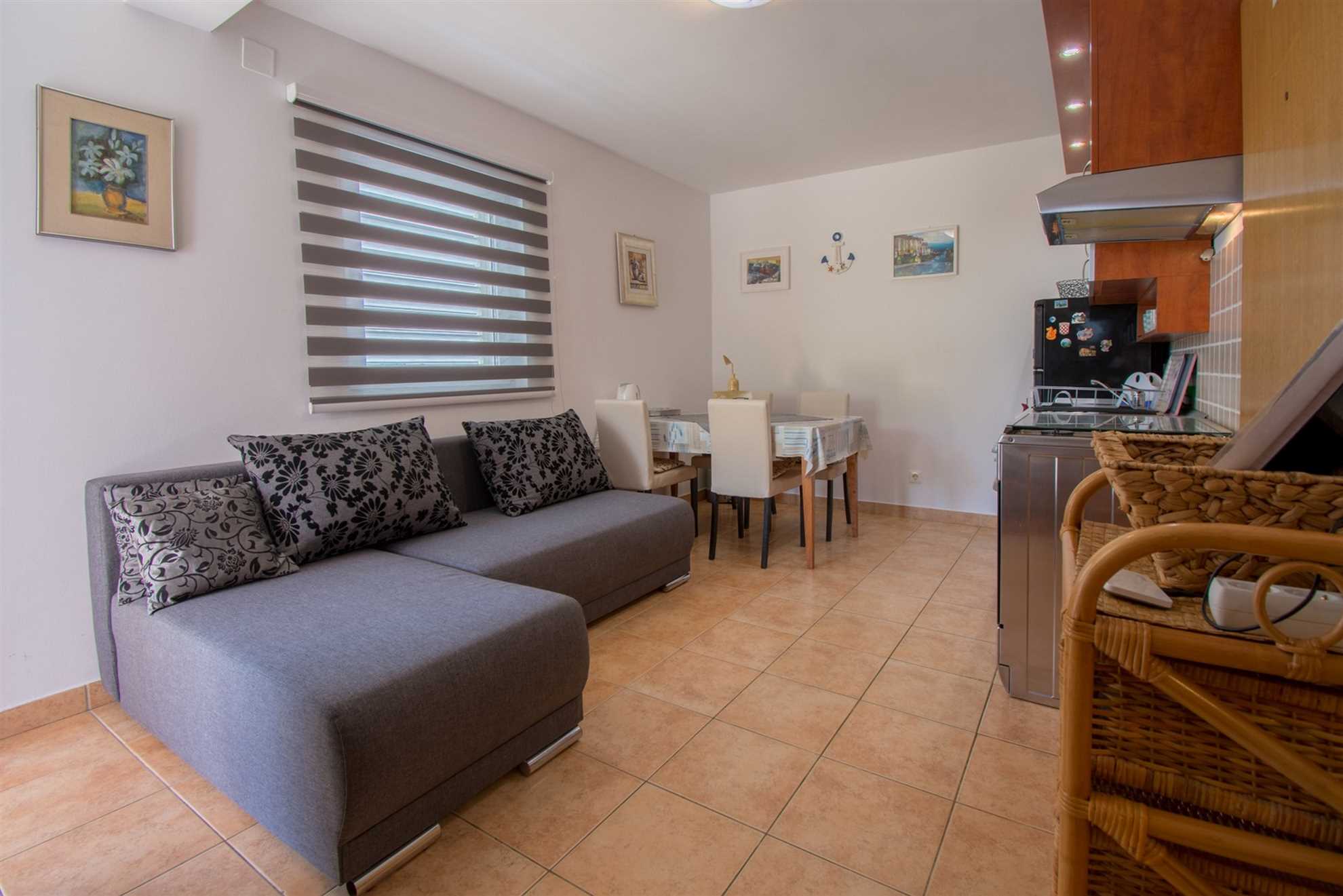 For 2-4 persons | 50 m from beach | Apartment in a quiet area