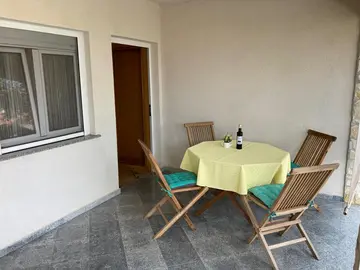 Vir Apartment for 4 Guests with Terrace