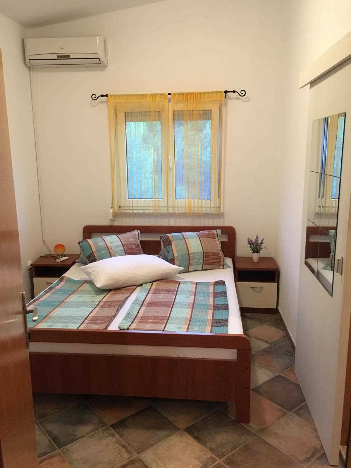 Comfortable apartment | For 6 persons | 200 m from beach