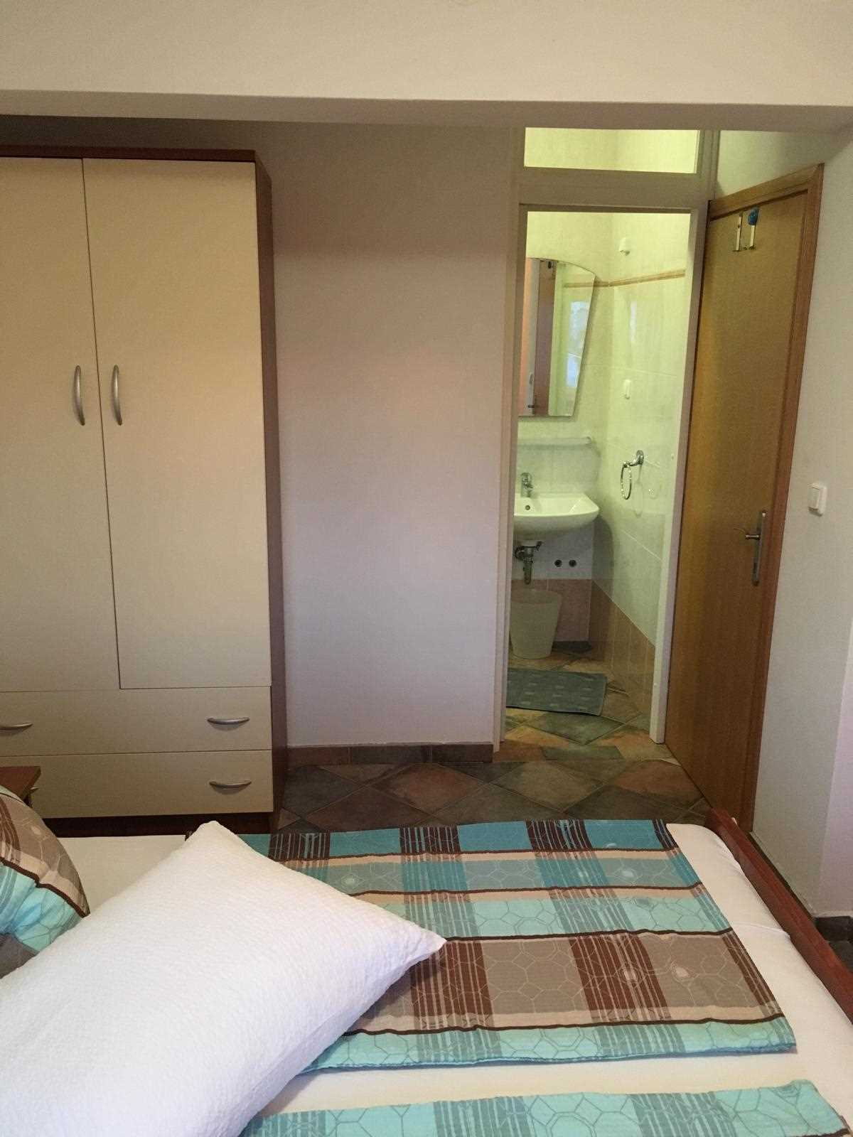 Comfortable apartment | For 6 persons | 200 m from beach