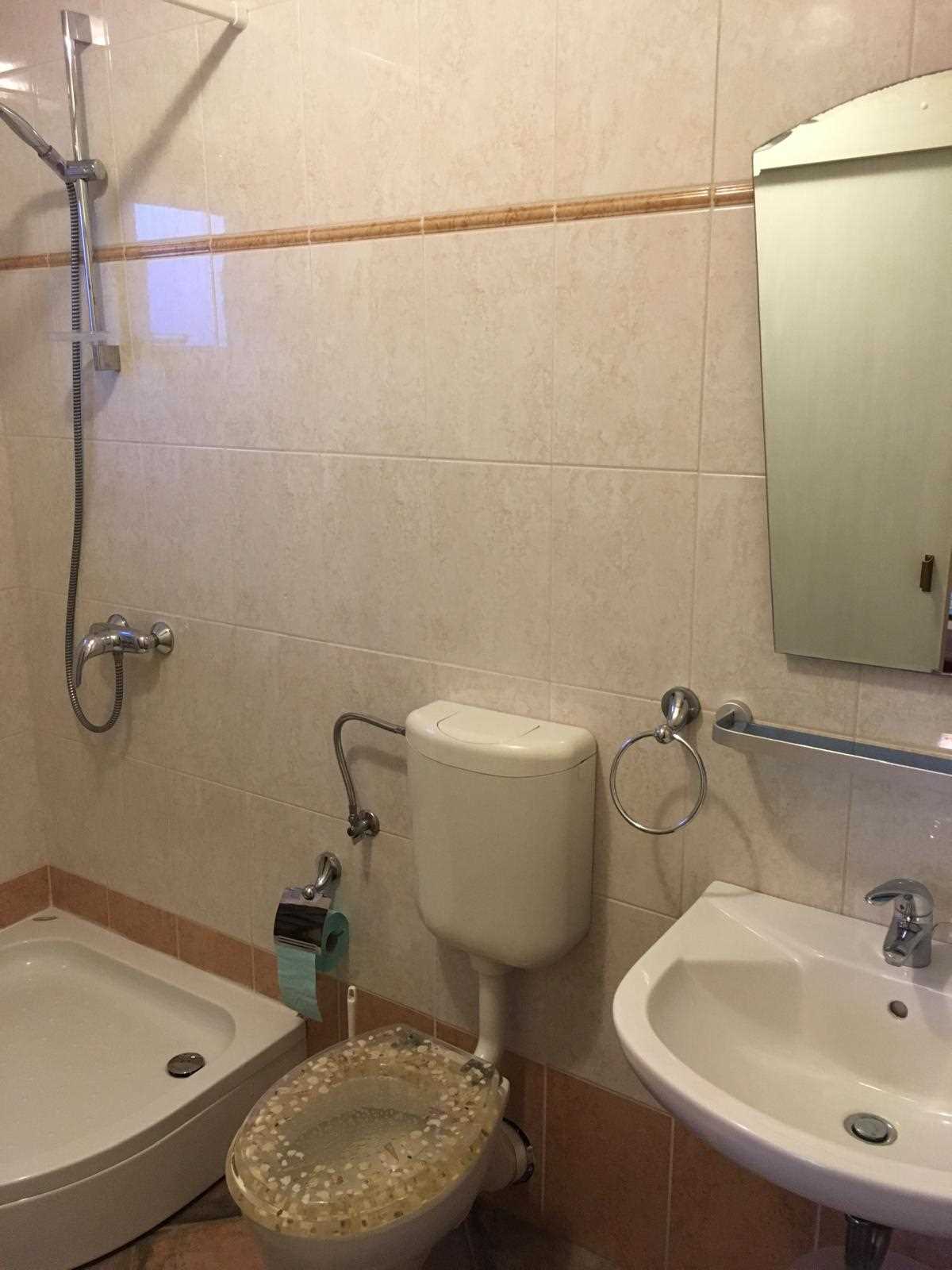 Comfortable apartment | For 6 persons | 200 m from beach