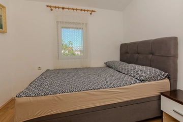 Apartment in Vir for 4 Guests with Air Conditioning