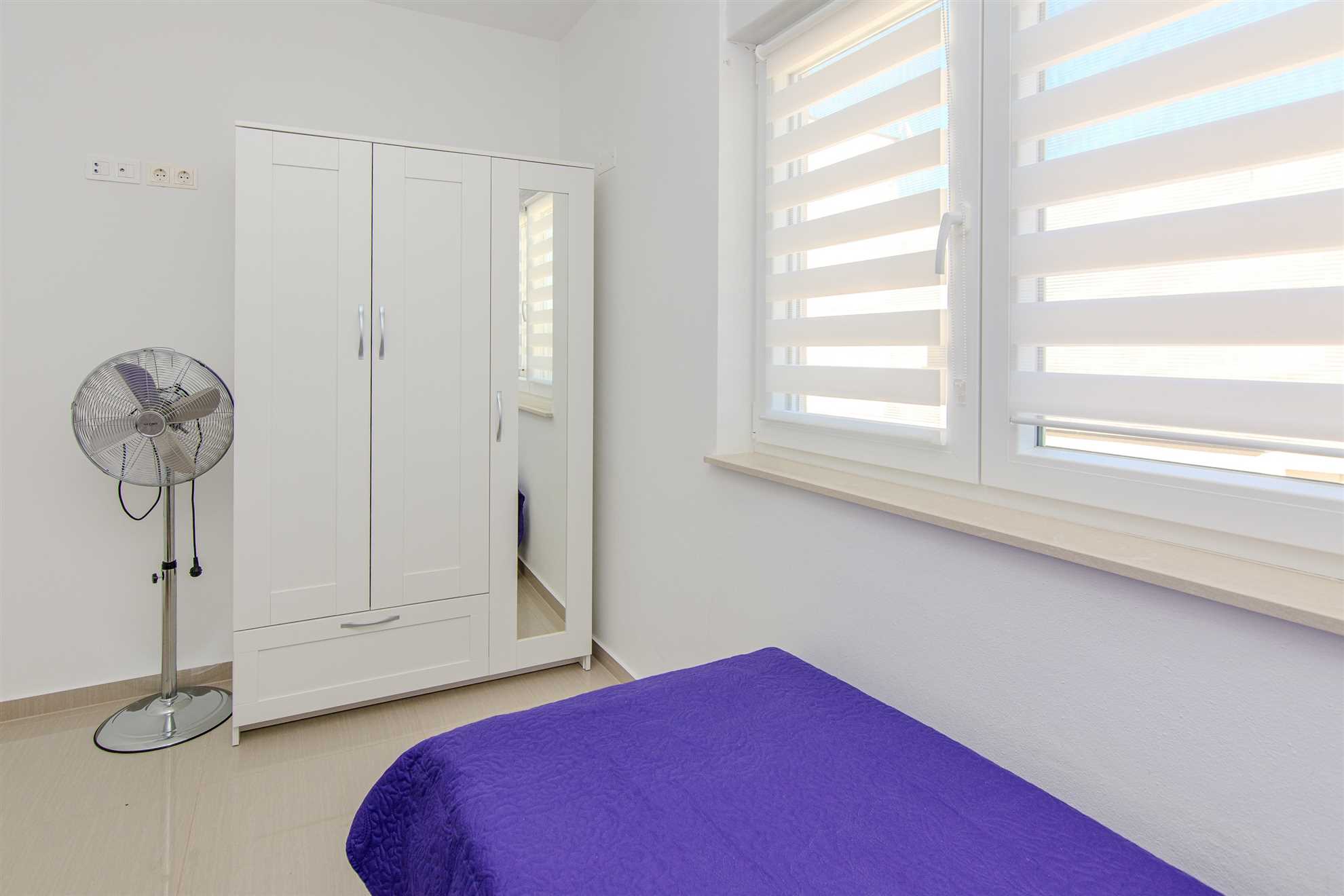Partial sea view  | Modern apartment | For 6-8 persons