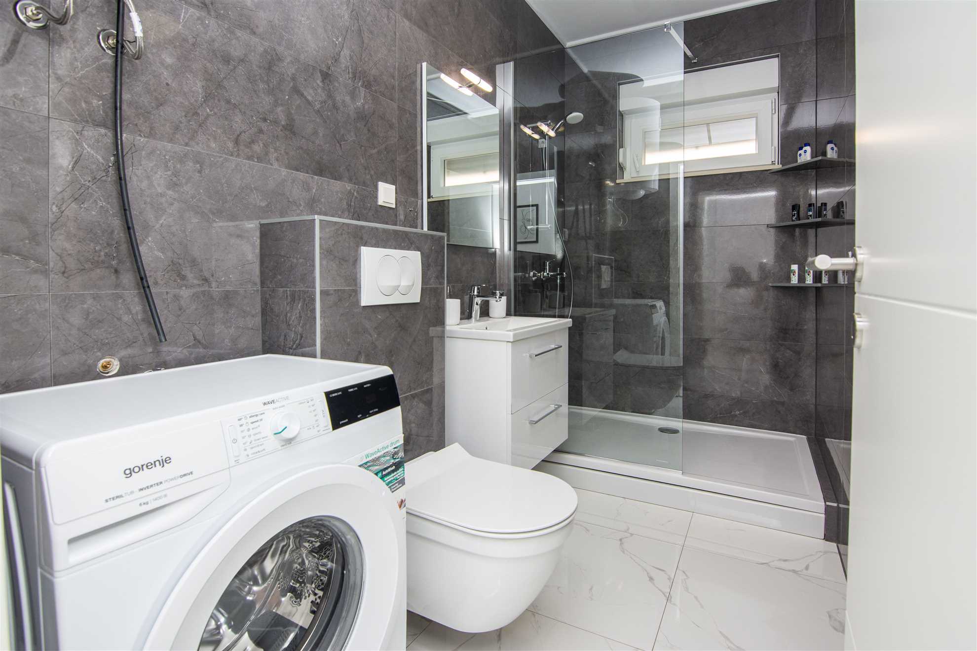 Modern apartment | For 4 persons  | In the center of the island of Vir