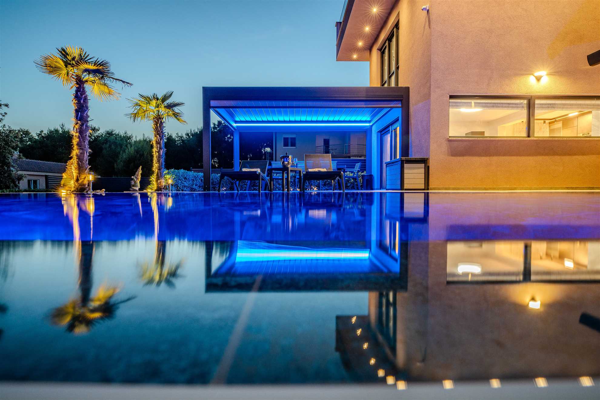 Apartment for 4-6 persons | 100 m from the sea | swimming pool