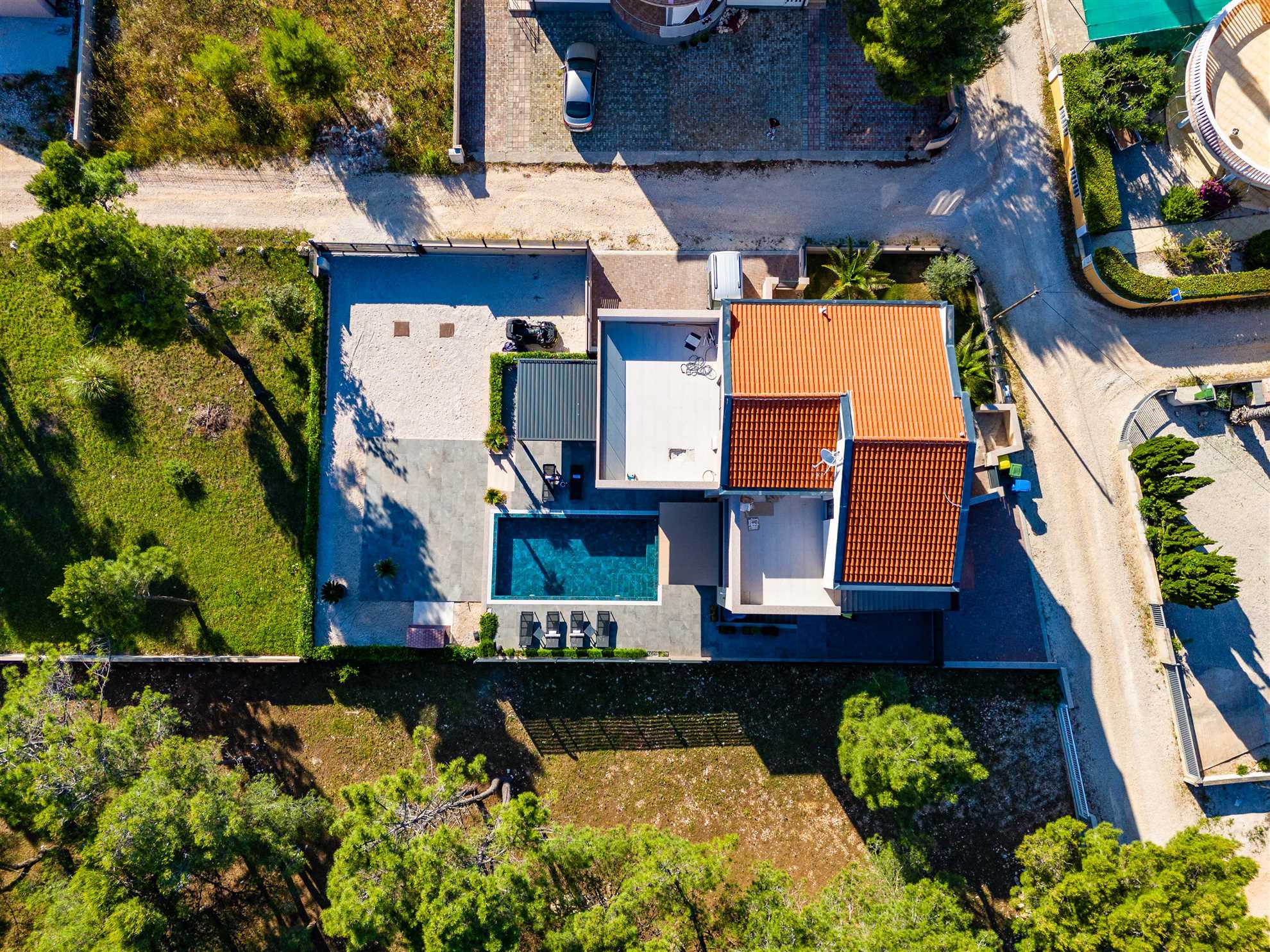100 m from the sea  | Accommodation for 6-8 persons | Pool