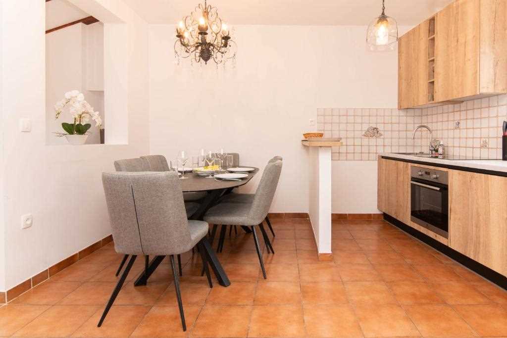 Duplex Apartment Leonel