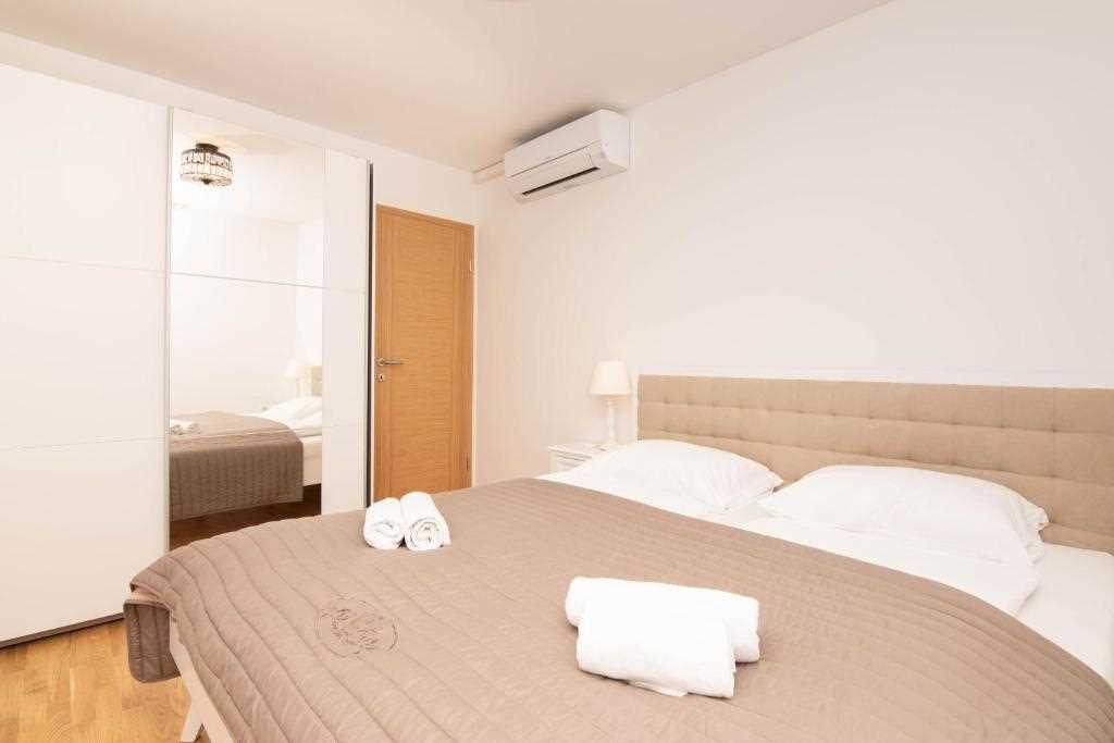 Duplex Apartment Leonel