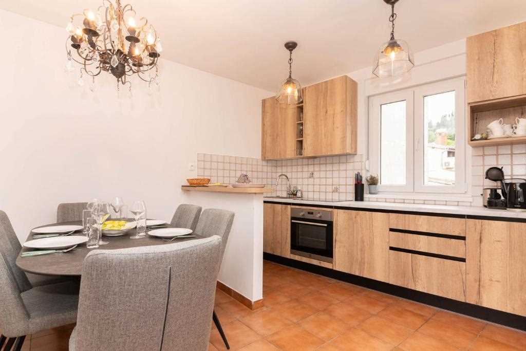 Duplex Apartment Leonel