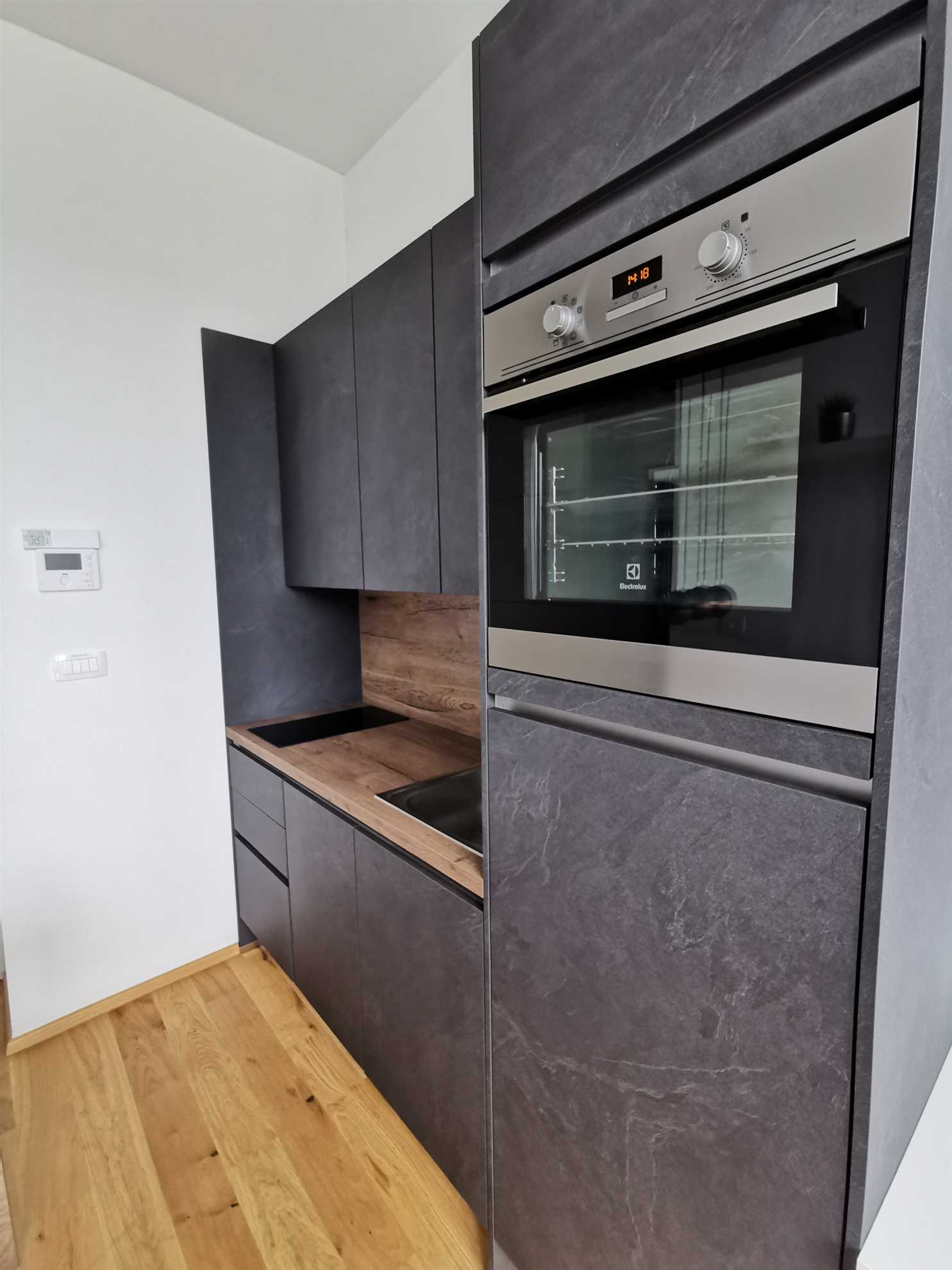 One Bedroom Apartment Egis 2 Koper
