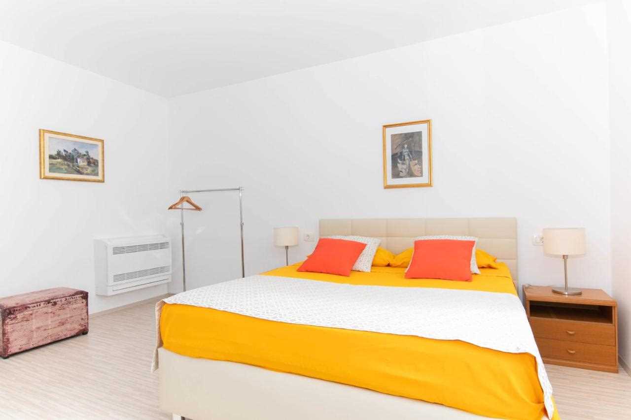 One Bedroom Apartment with terrace Nonna Laura