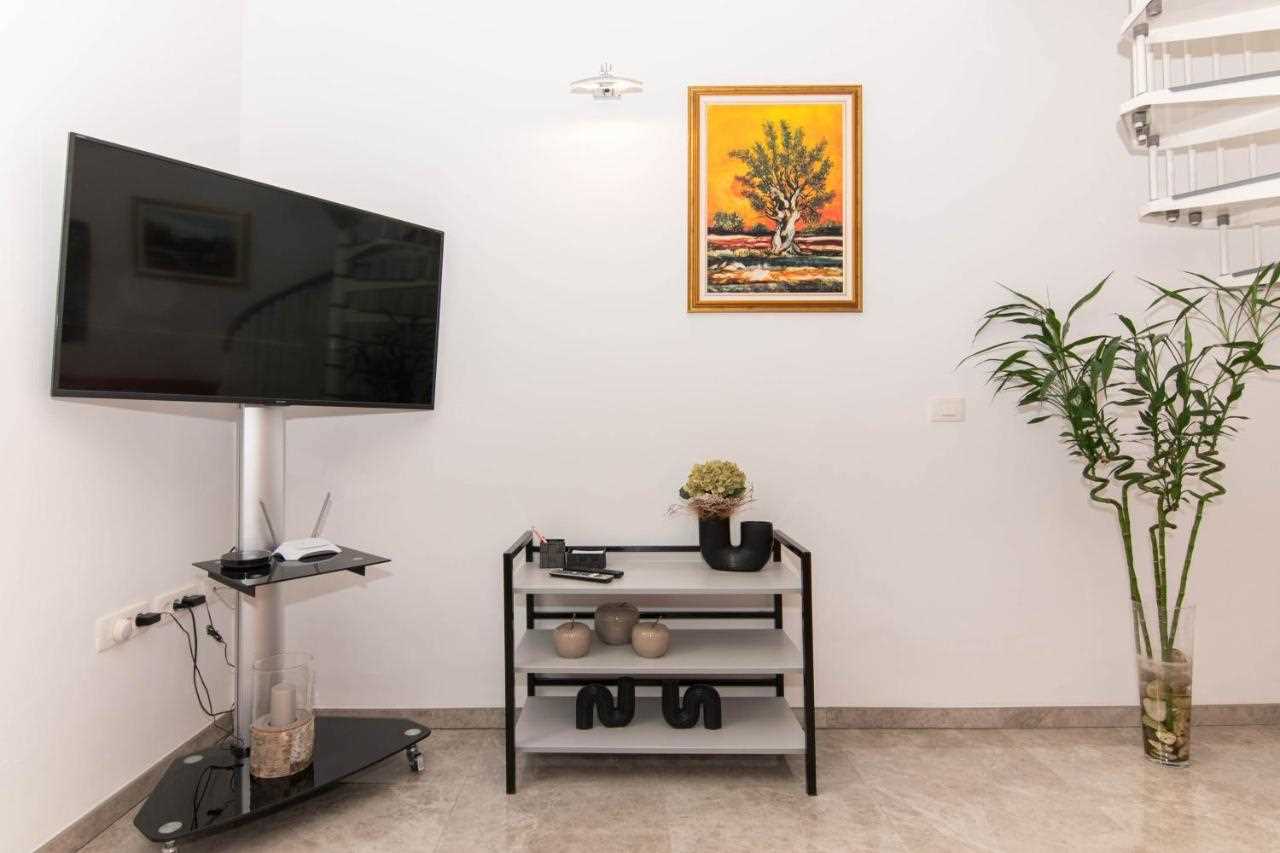 One Bedroom Apartment with terrace Nonna Laura
