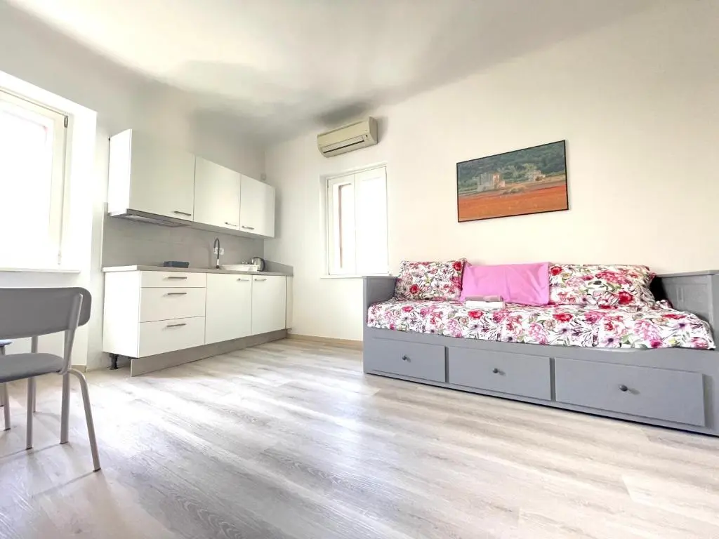 Studio Apartment in Koper for Up to 3 Guests
