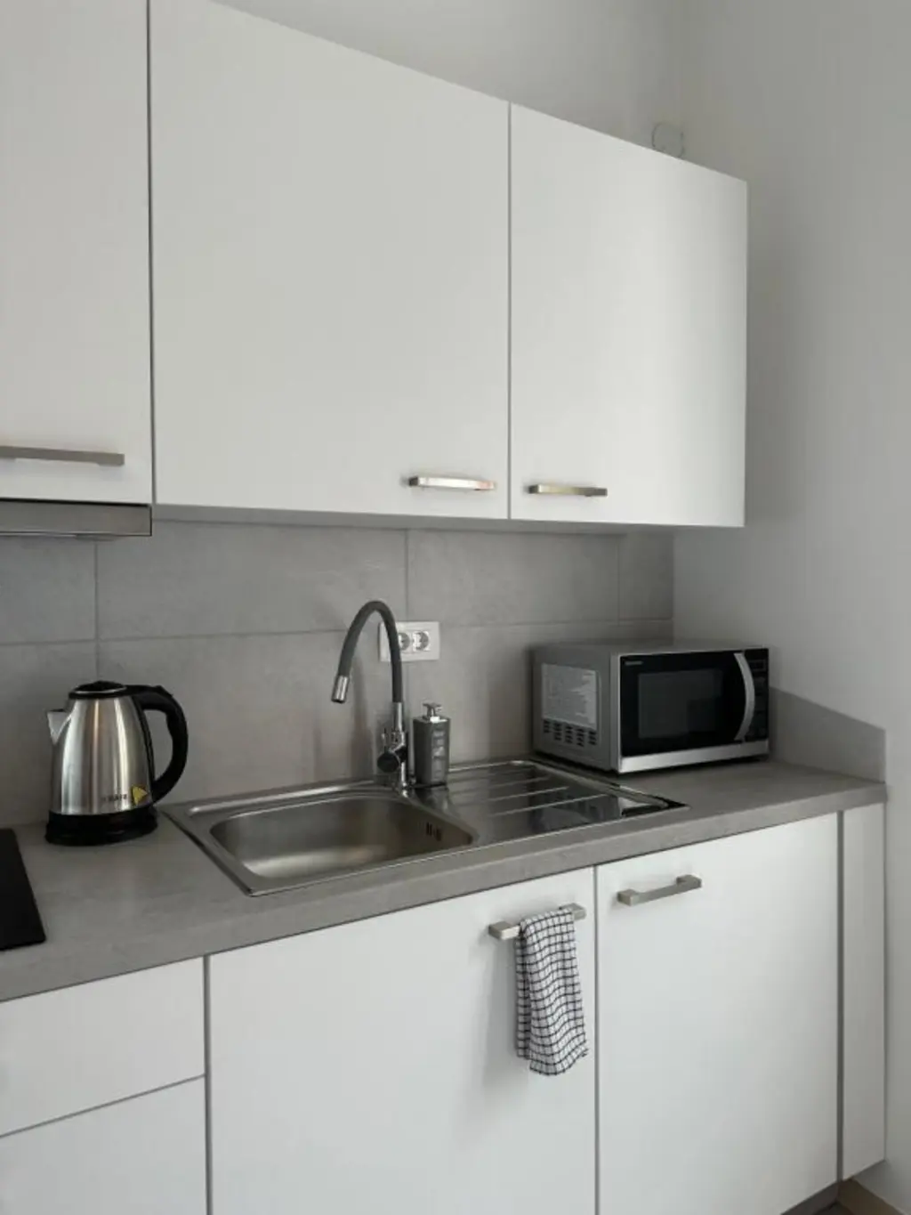 Studio Apartment in Koper for Up to 3 Guests