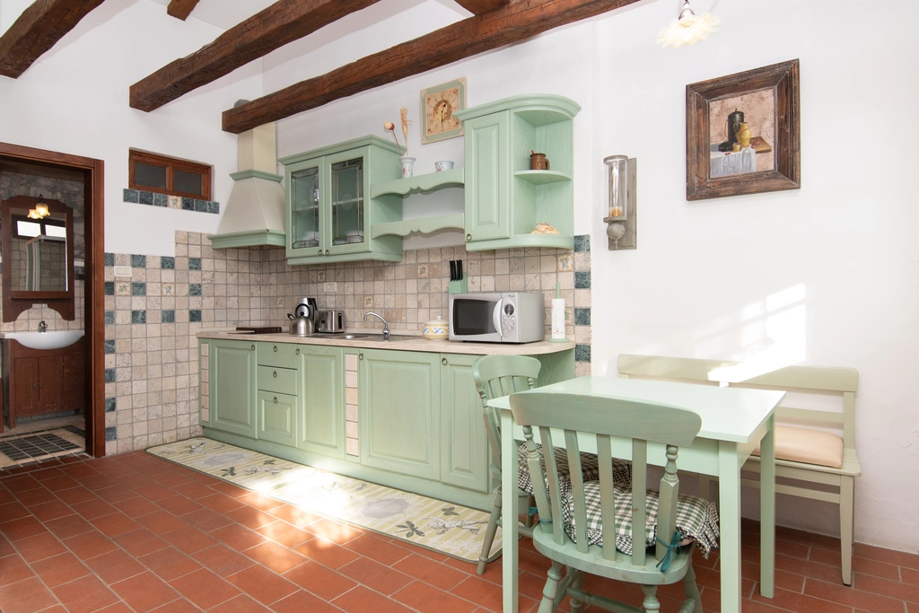 One-Bedroom Apartment in Sežana for Up to 3 Guests