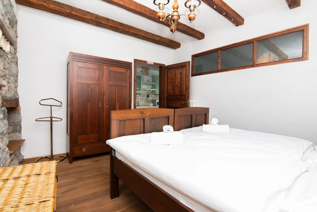 One-Bedroom Apartment in Sežana for Up to 3 Guests