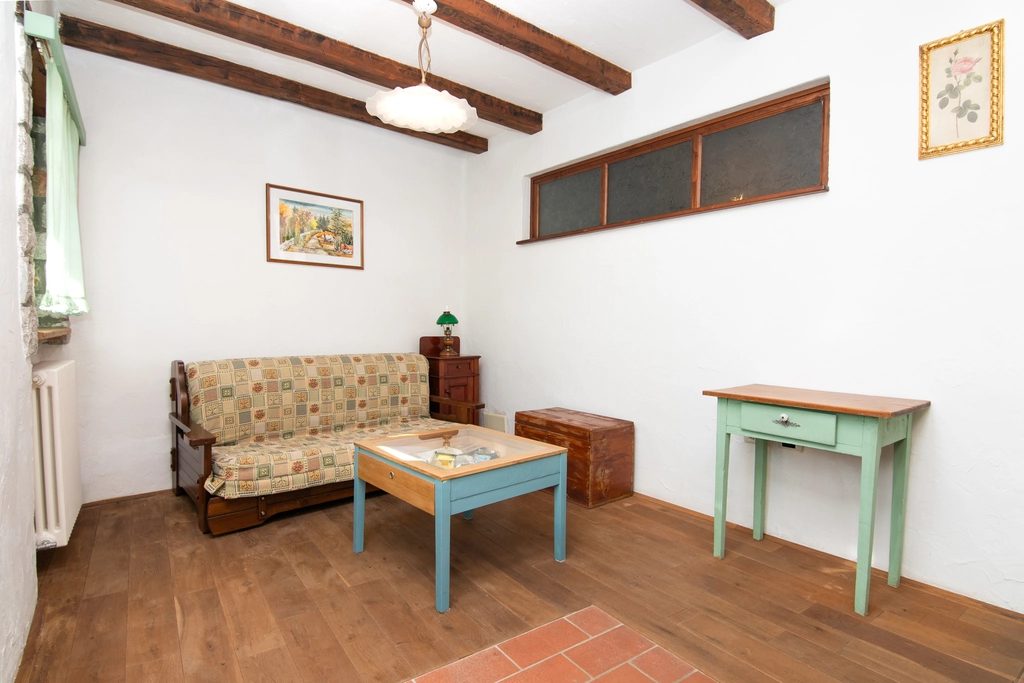 One-Bedroom Apartment in Sežana for Up to 3 Guests