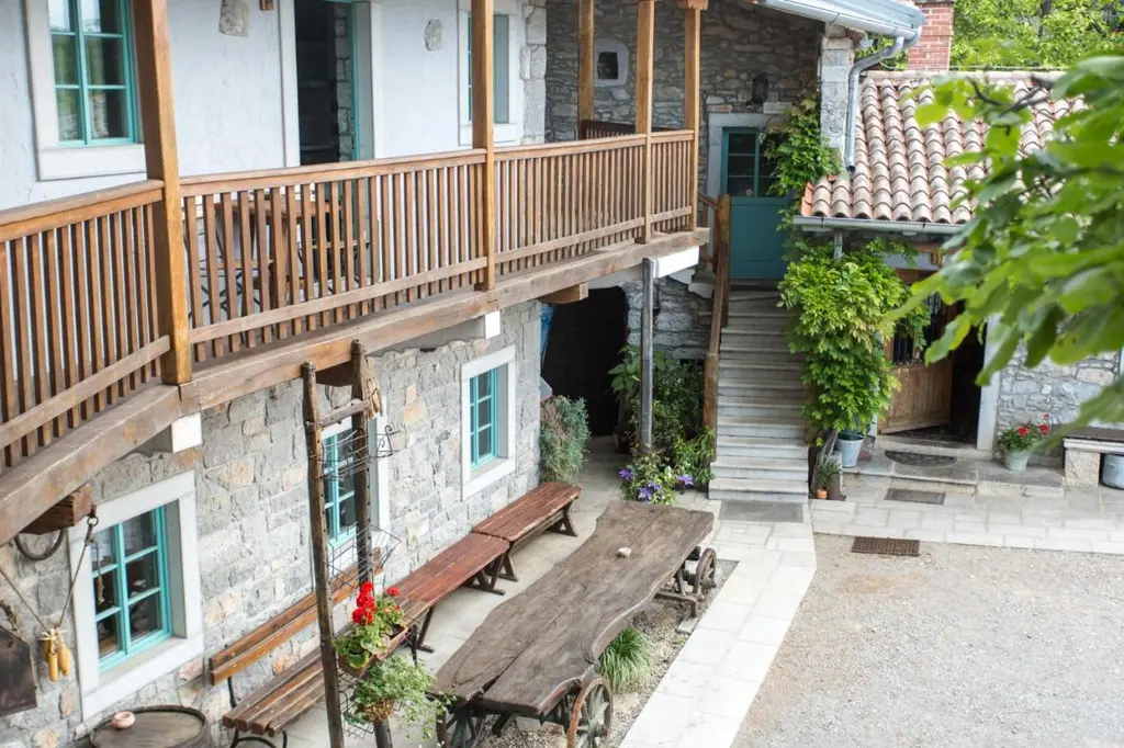 One-Bedroom Apartment in Sežana for Up to 3 Guests