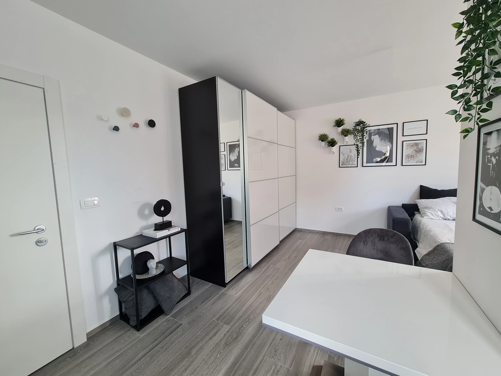 Studio Apartment in Koper for 2 Guests