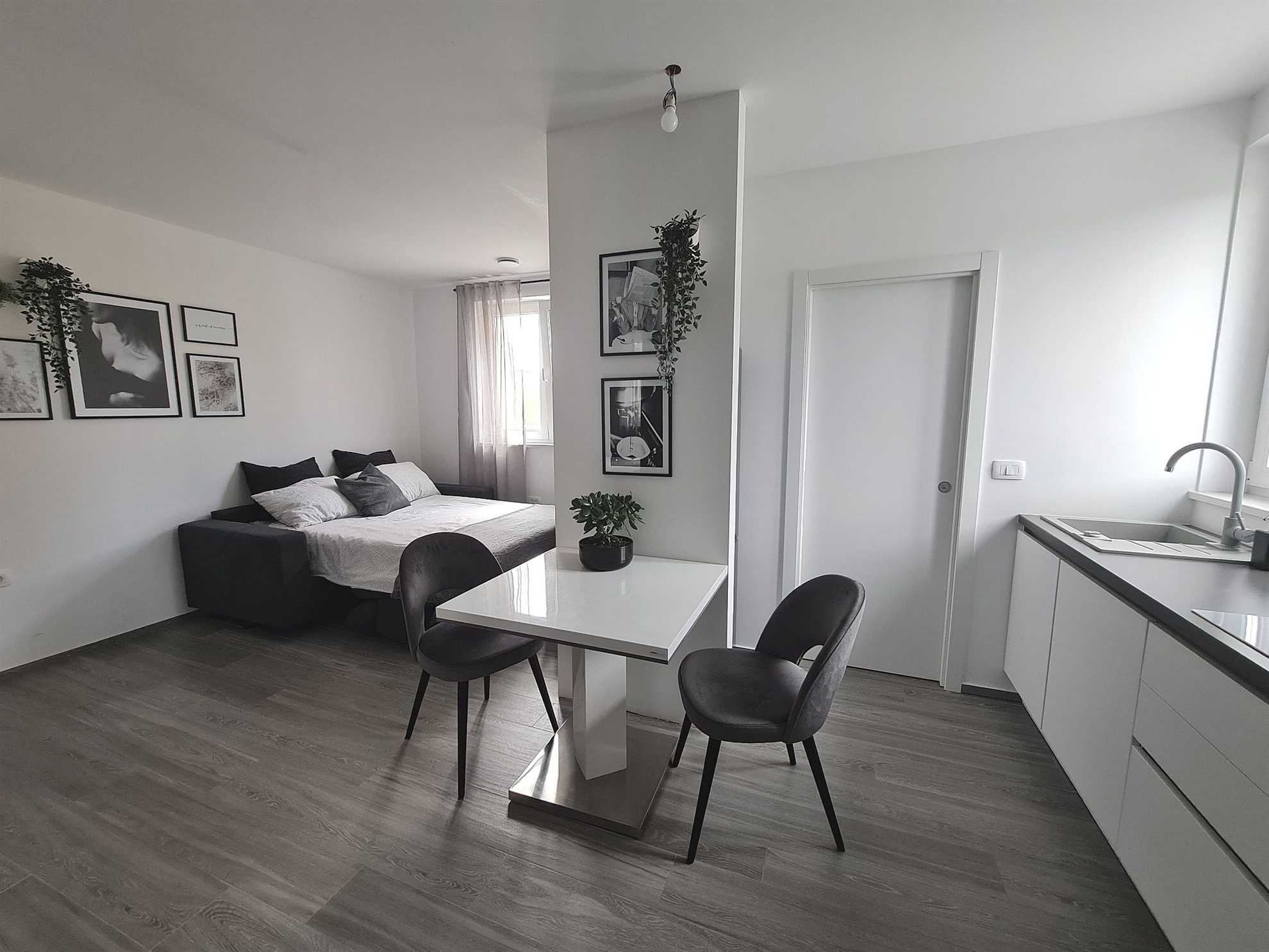 Villa Capris - Studio Apartment
