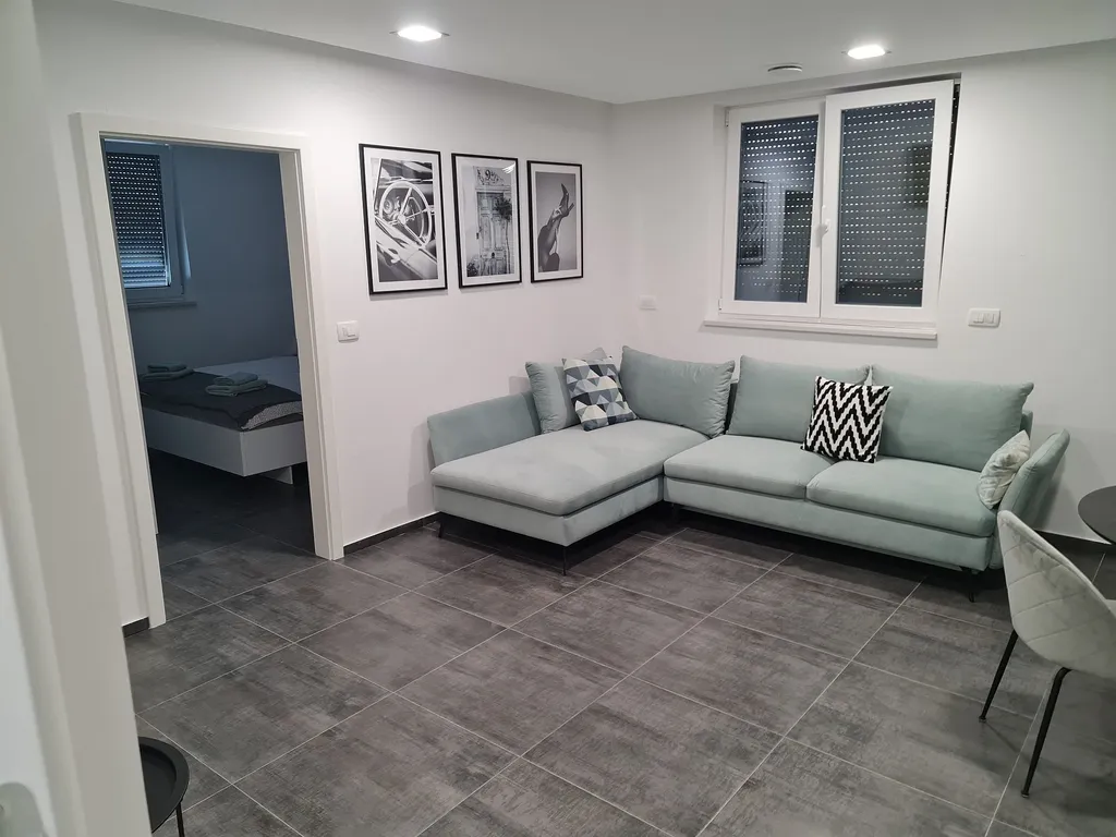 One-Bedroom Apartment in Koper for 2–3 Guests