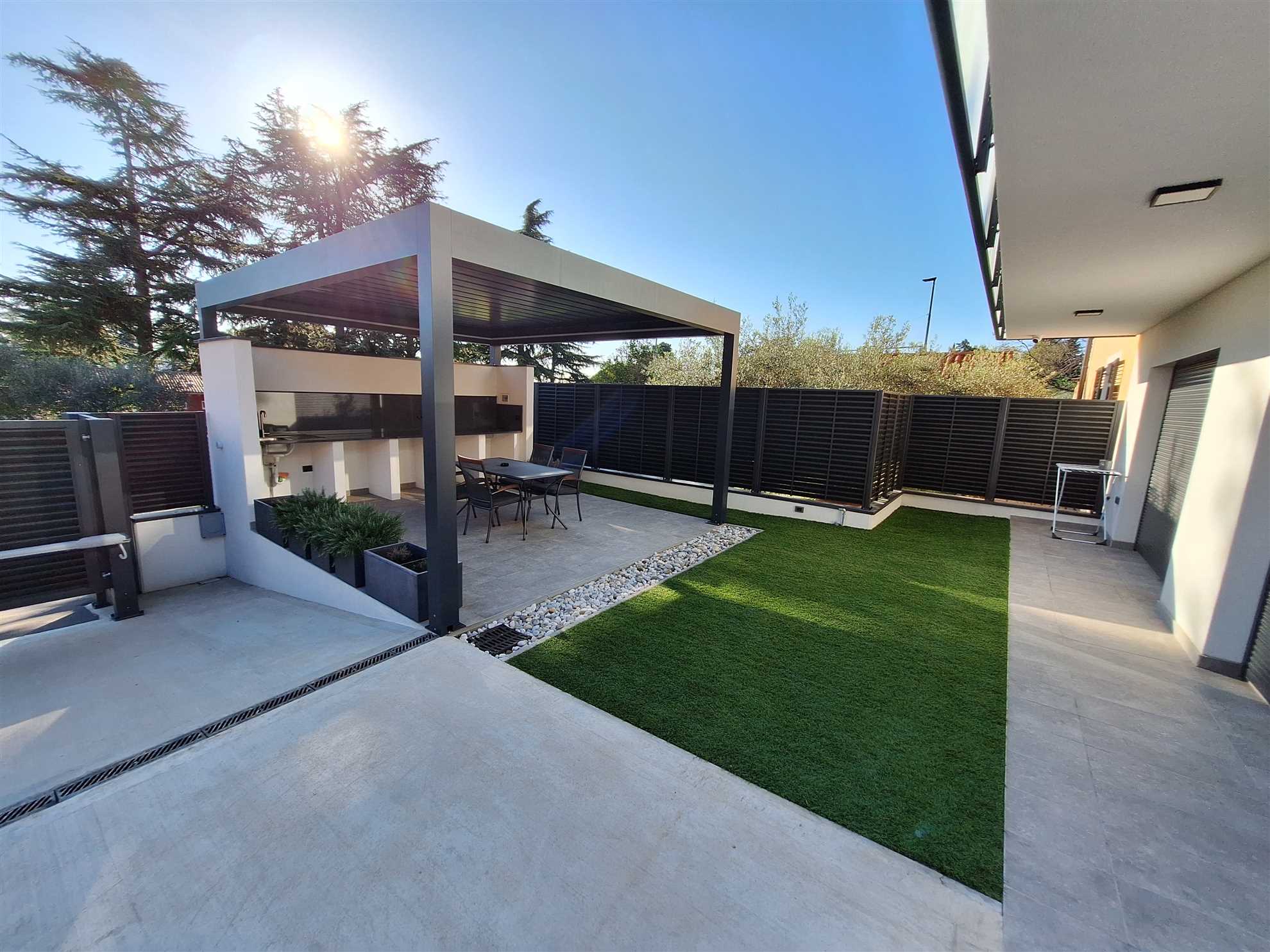 Two Bedroom Apartment with Terrace TANI