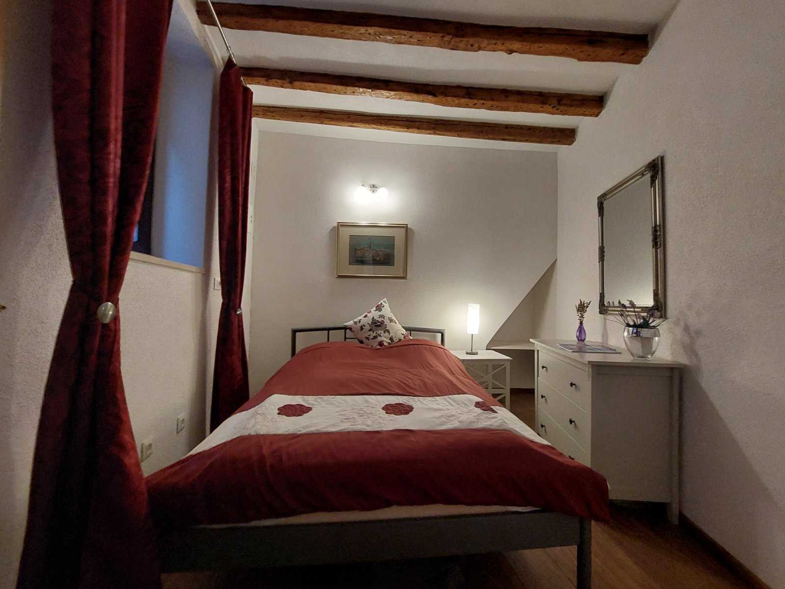 32. PICCOLO GIARDINO