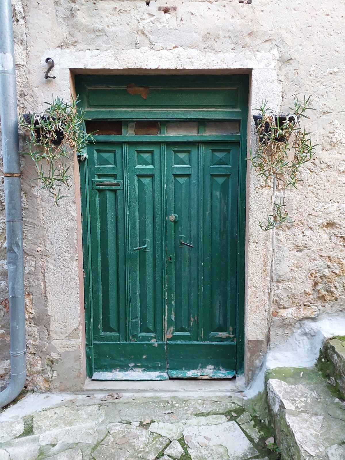32. PICCOLO GIARDINO