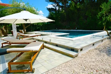 Villa for 8 Guests in Mravince with Pool & Hot Tub