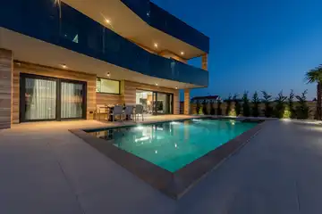 Privlaka Villa for 10 Guests with Heated Pool