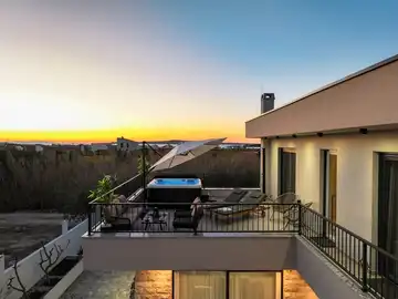 Villa in Privlaka for 8 with Heated Pool & Jacuzzi