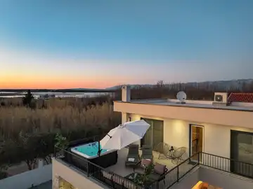 Villa in Privlaka for 8 with Heated Pool & Jacuzzi