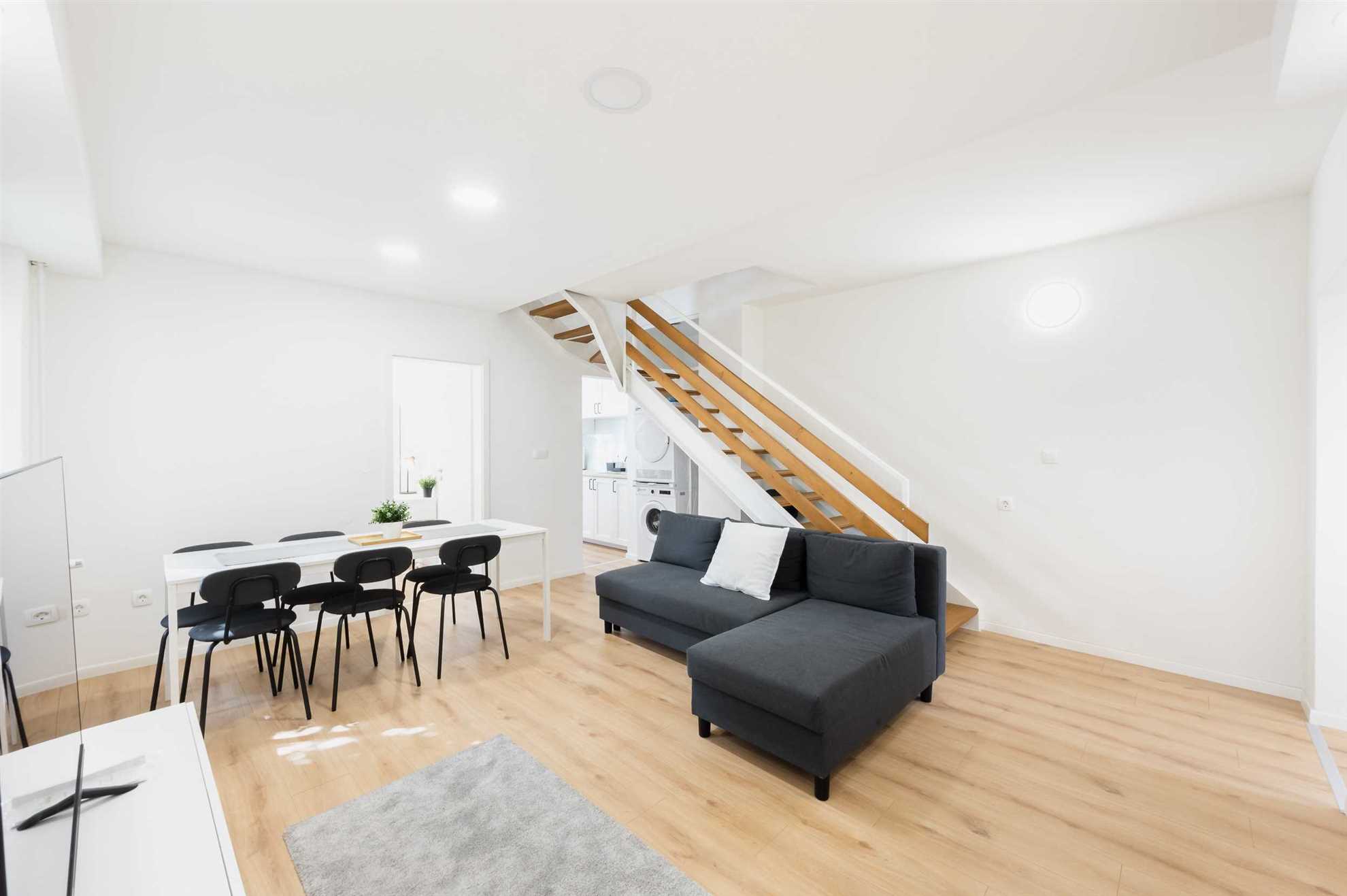 Argo 3, 9 pax Residence