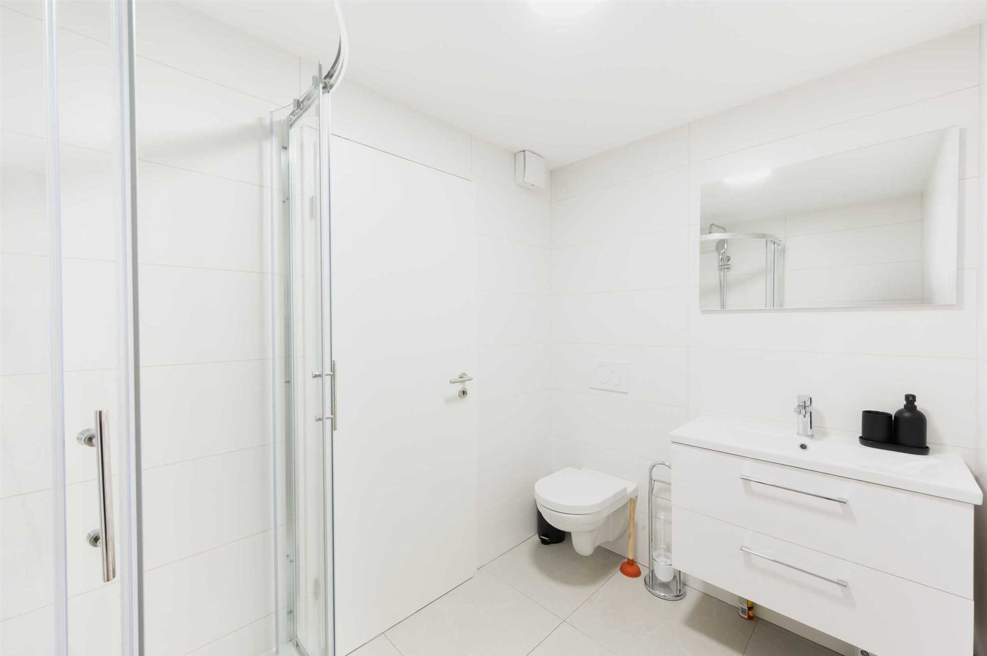 Argo 3, 9 pax Residence