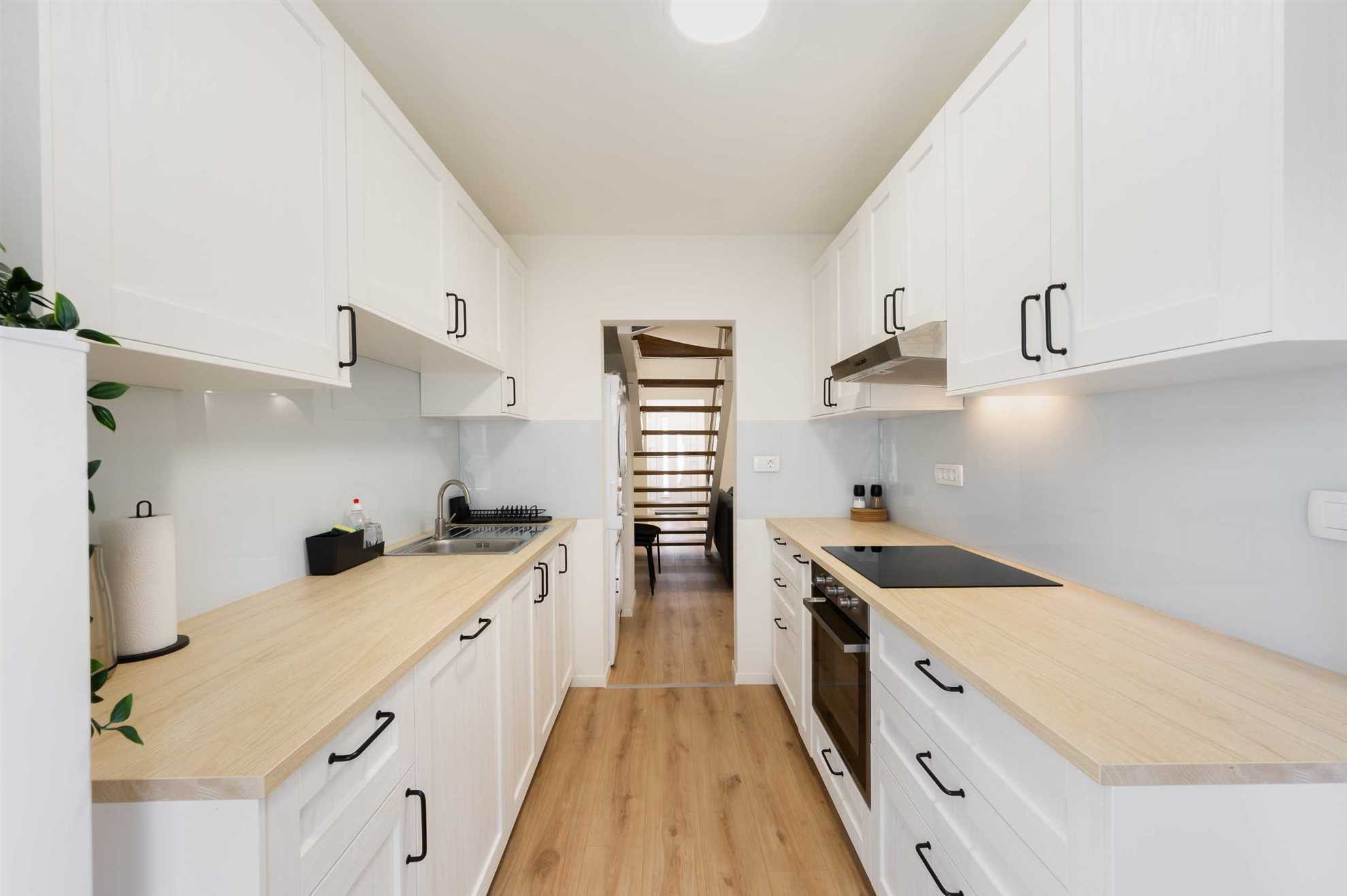 Argo 3, 9 pax Residence