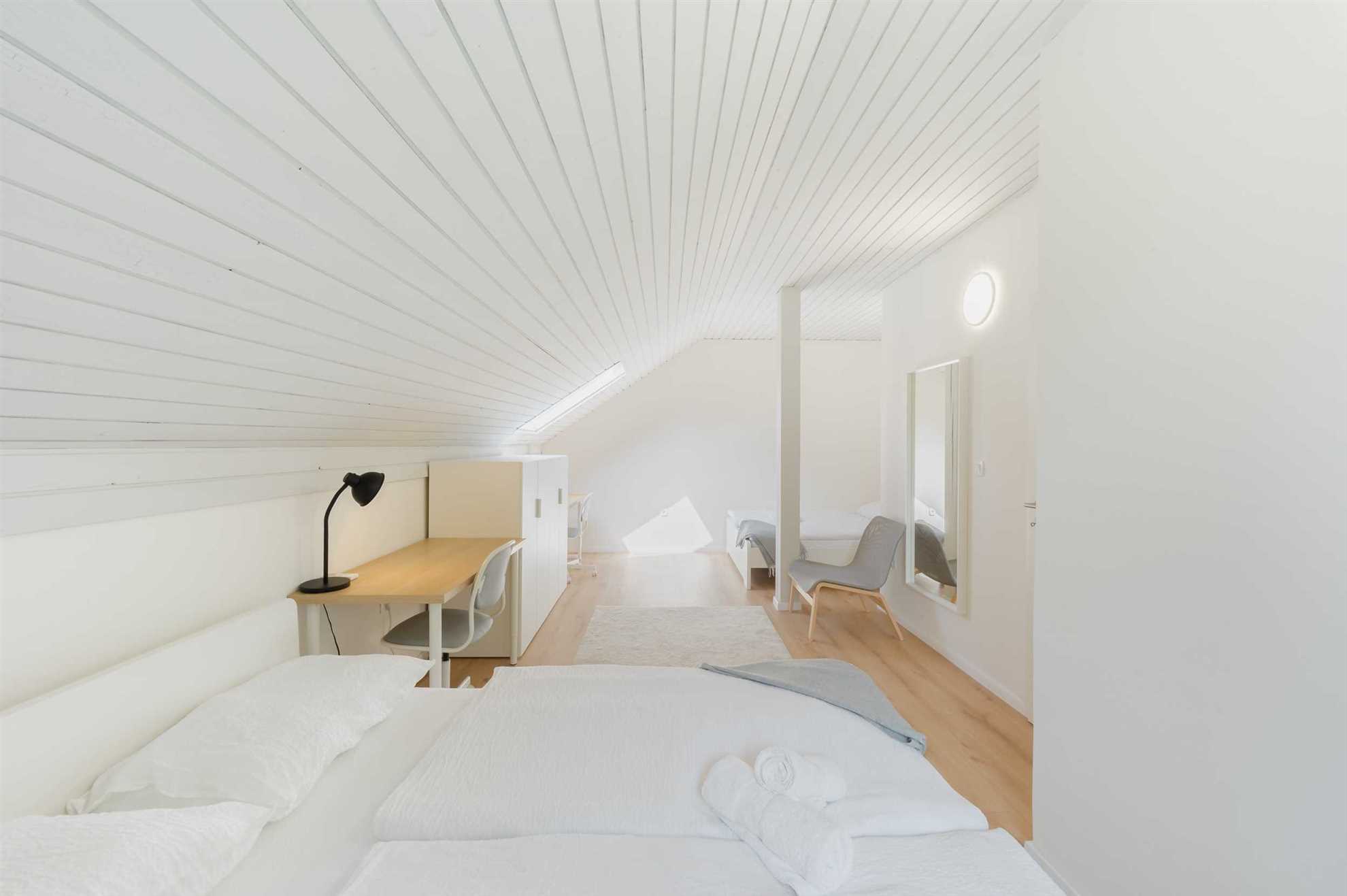 Argo 3, 9 pax Residence