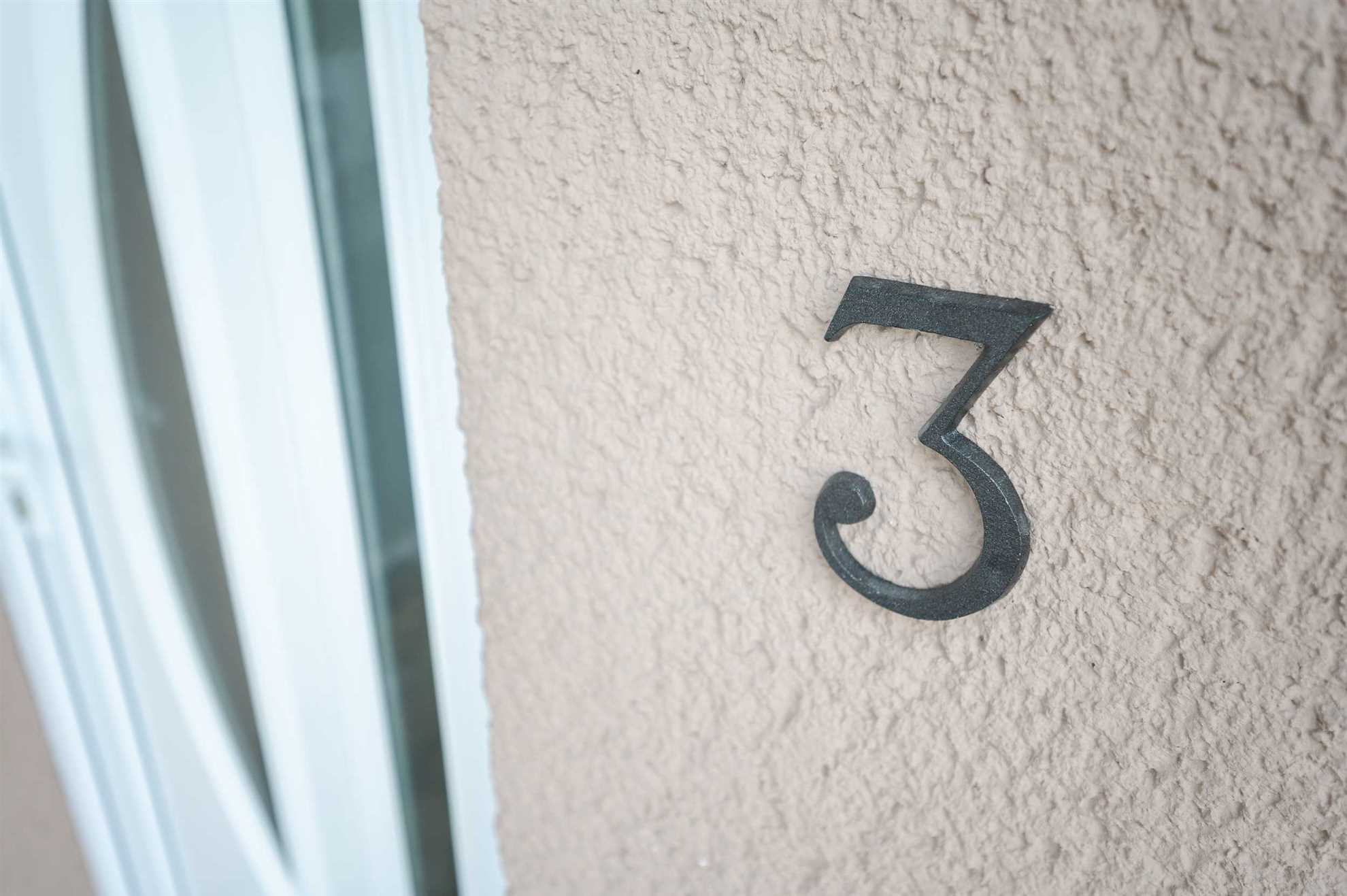 Argo 3, 9 pax Residence