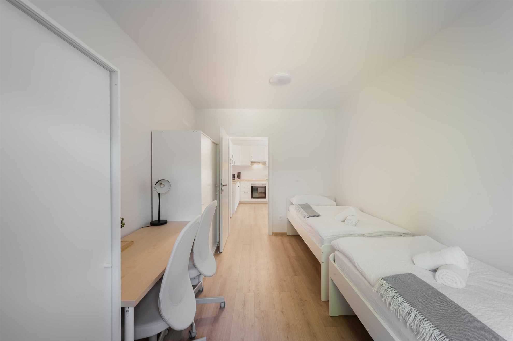Argo 5, 5 pax Residence