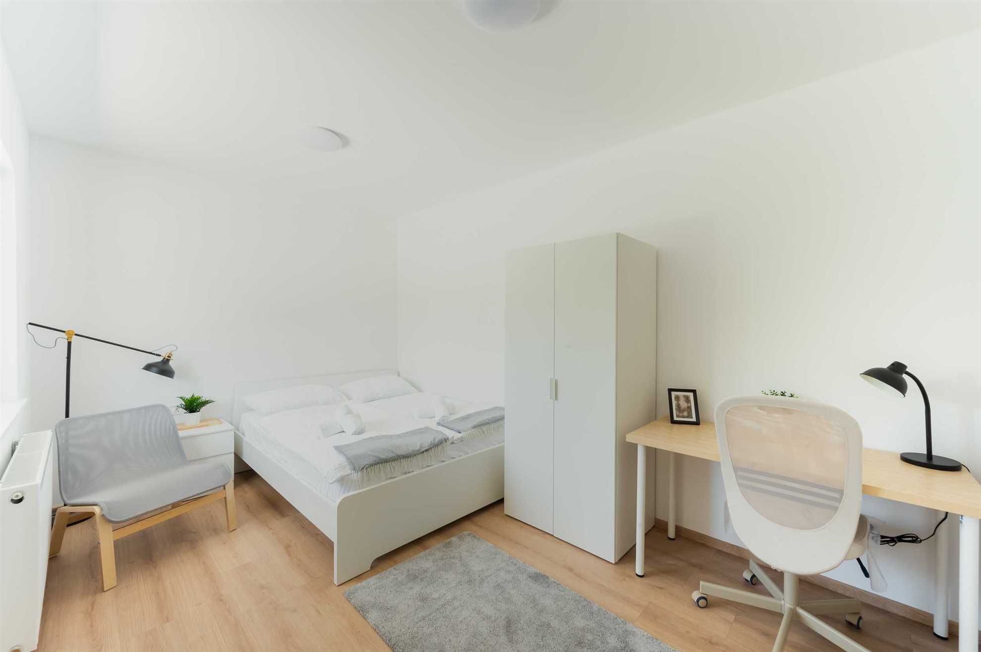 Argo 5, 5 pax Residence