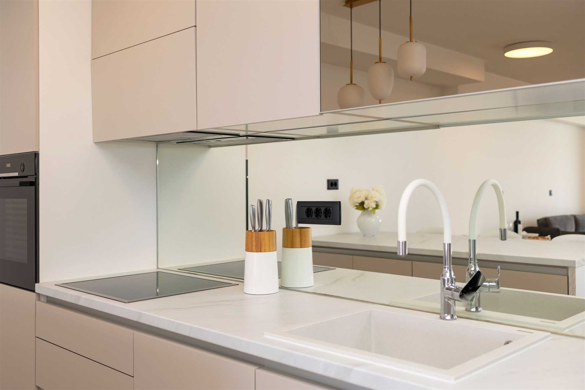 Seaside Luxury Apartment Tanita