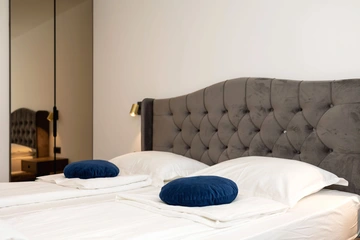 Podstrana Beach-Access 2-Bedroom Apartment for 6