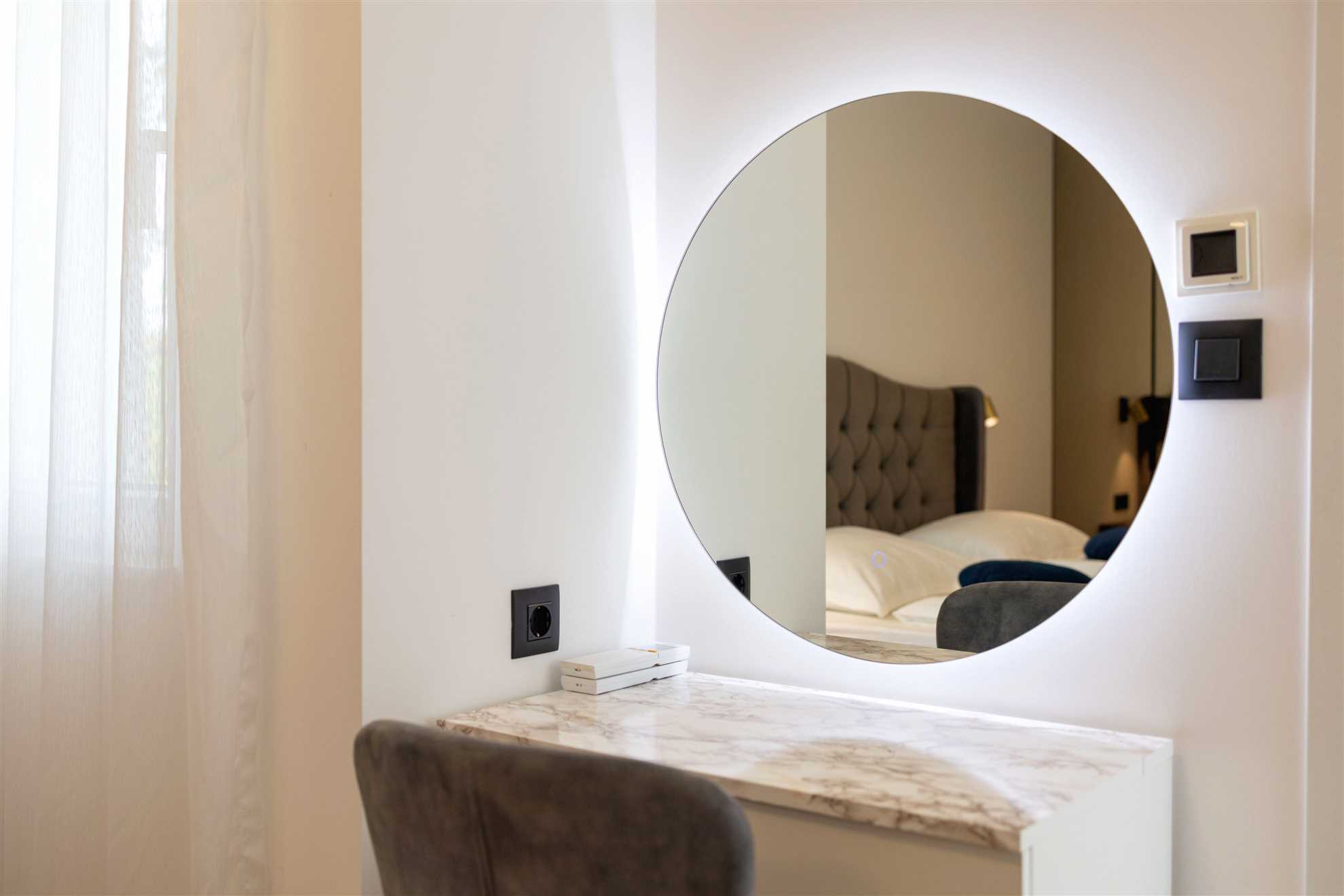 Seaside Luxury Apartment Tanita