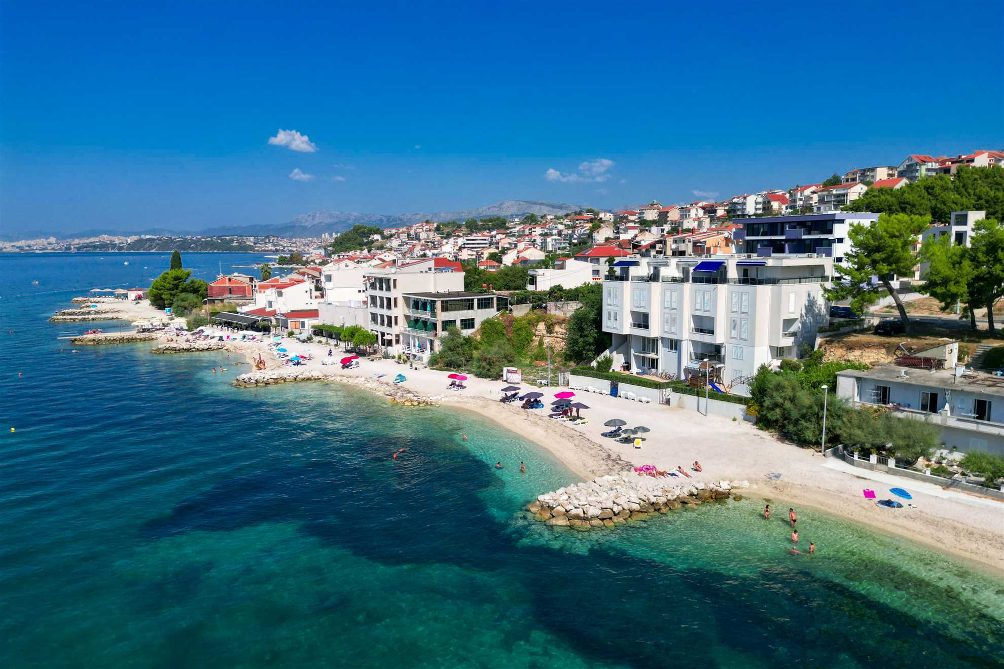 Seaside Luxury Apartment Tanita