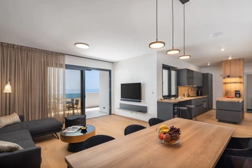 Podstrana Beach Penthouse with Private Jacuzzi