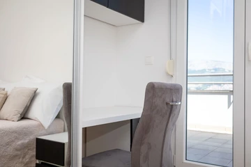 Split 4-Bedroom Penthouse with Private Balcony