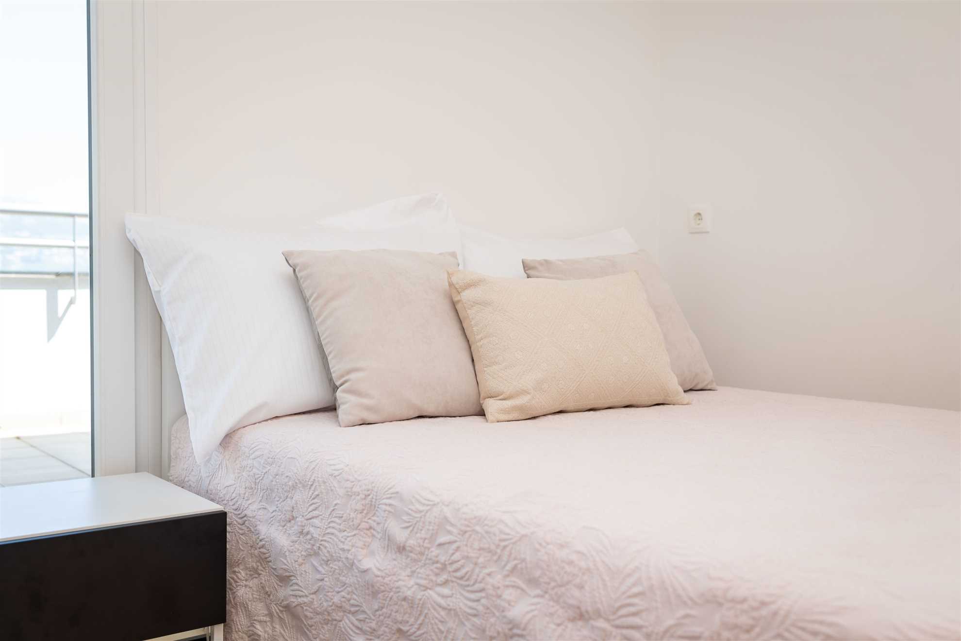 Rose Penthouse Apartment Split